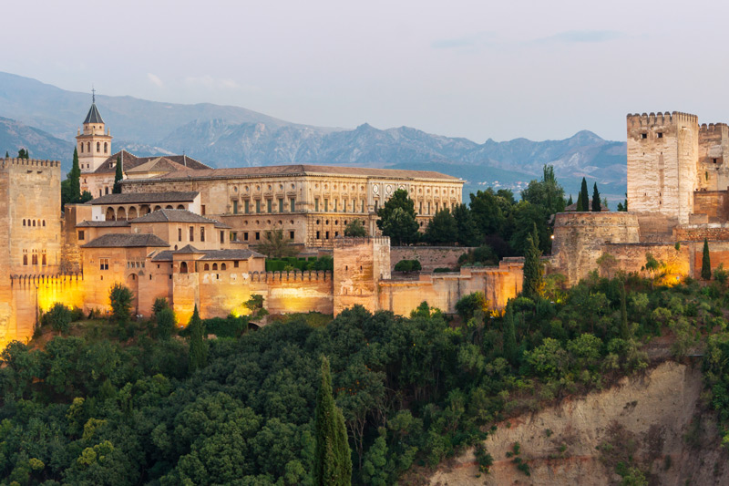 Biệt thự lâu đài Alhambra ( Tây Ban Nha)